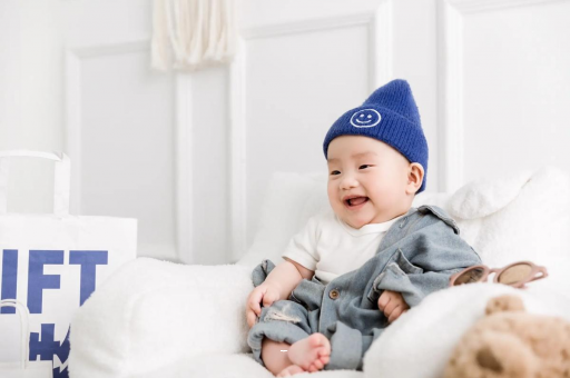 开平宝宝打预防针 开平宝宝打预防针